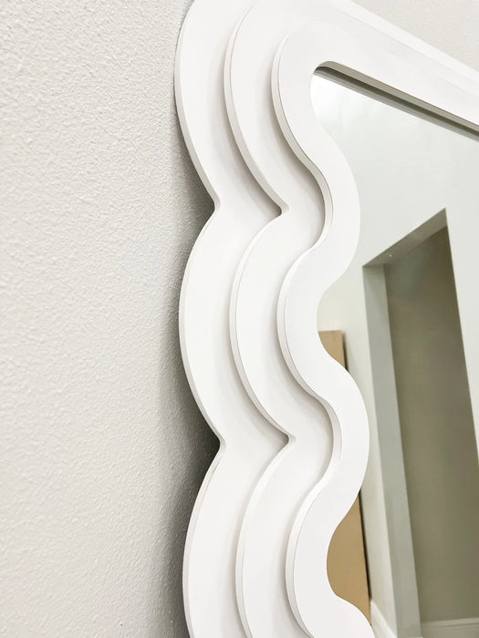 Wavy Full-Length Mirror | Modern Design